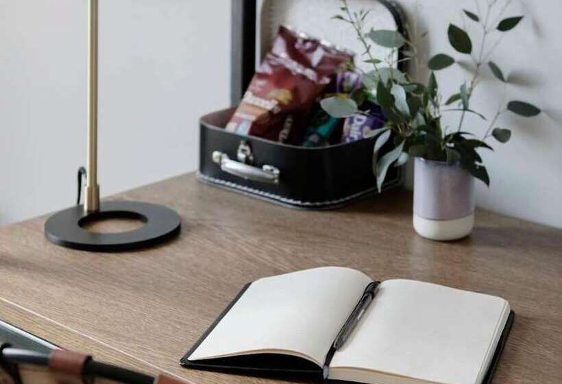 酒店 Pembroke Hall