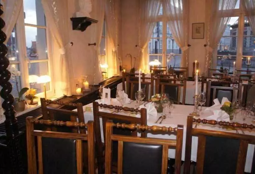 Hotelli Reuterhaus Wismar