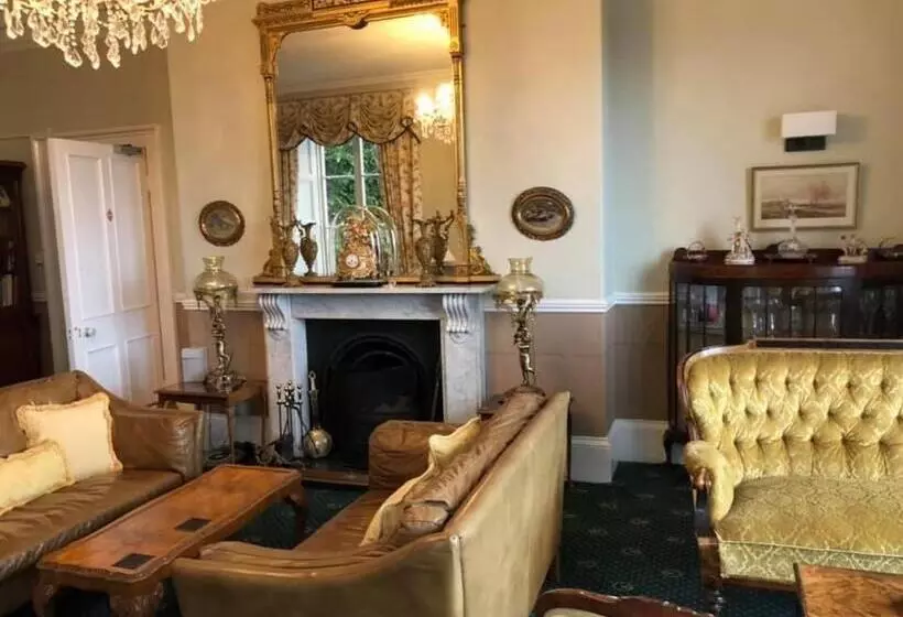 Отель Seawood House Boutique Bed And Breakfast