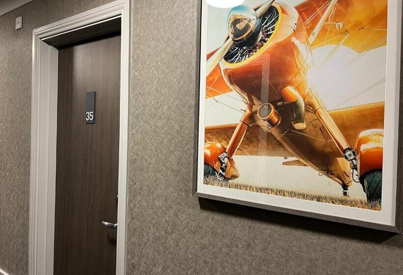 בית מלון כפרי The Essex Golf & Country Club