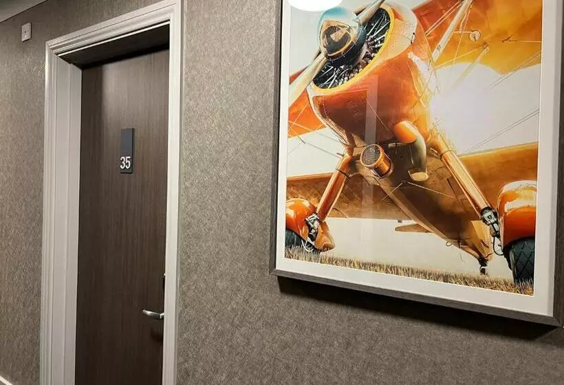 هتل The Essex Golf & Country Club