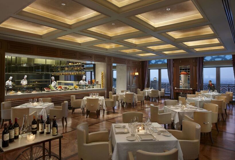 ホテル The Leela Palace New Delhi