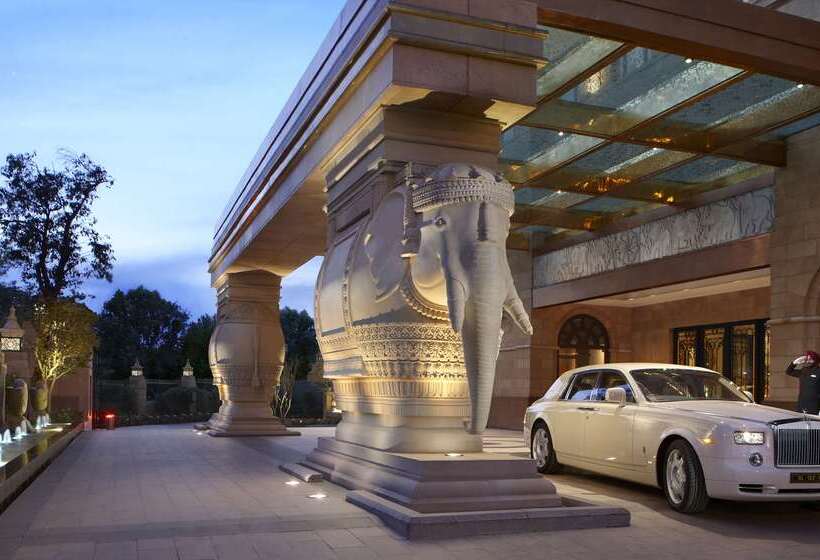 ホテル The Leela Palace New Delhi