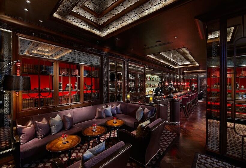 ホテル The Leela Palace New Delhi