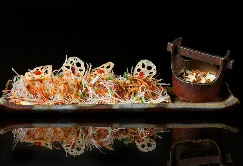 ホテル The Leela Palace New Delhi