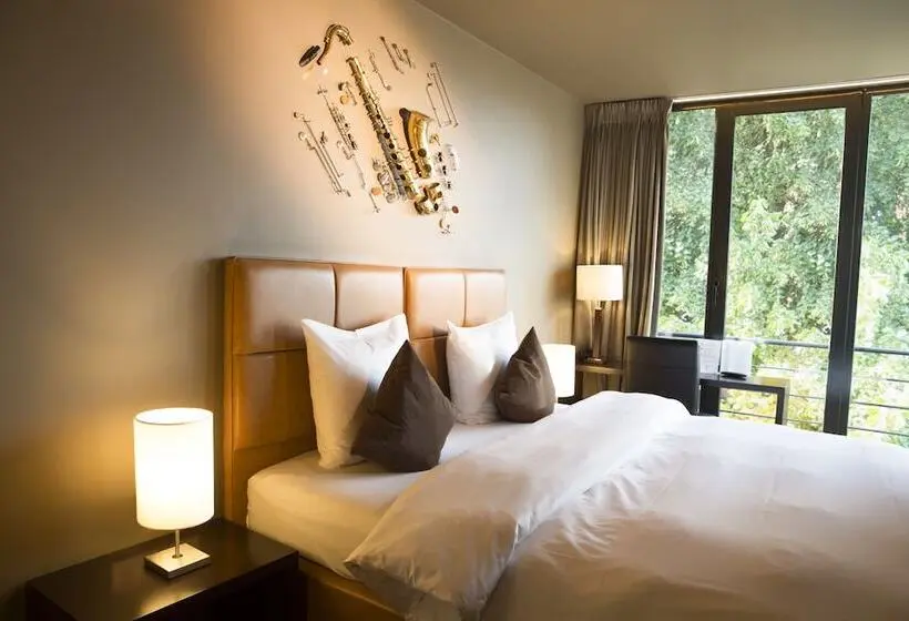 Hotel The Neufchatel