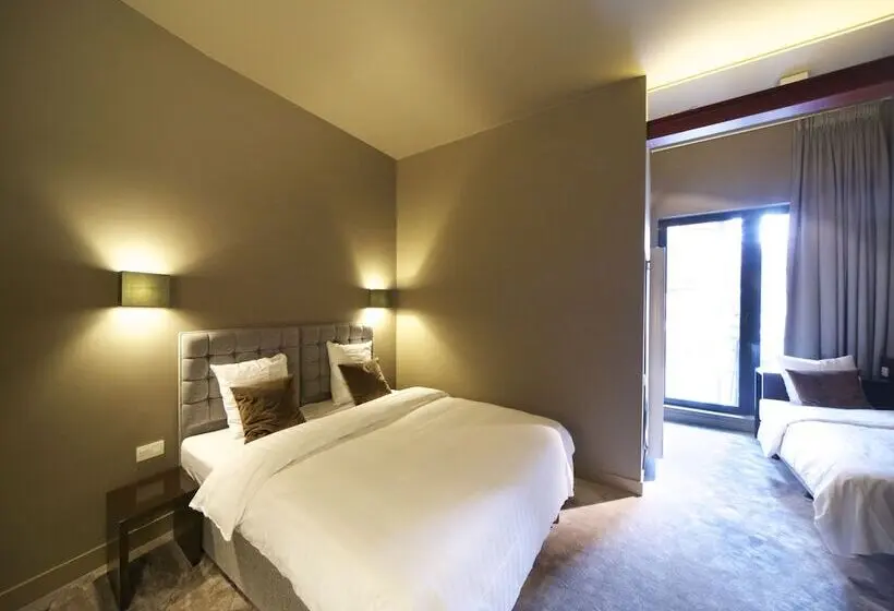 Hotel The Neufchatel