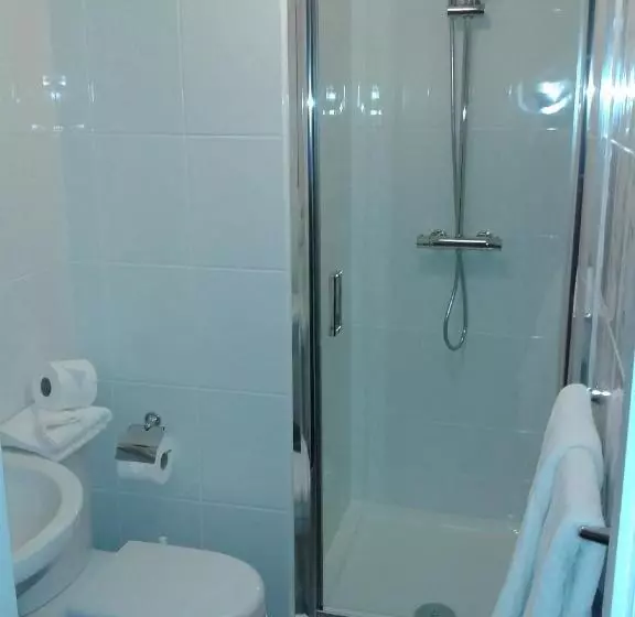 Cambridge Hotel Waterfront