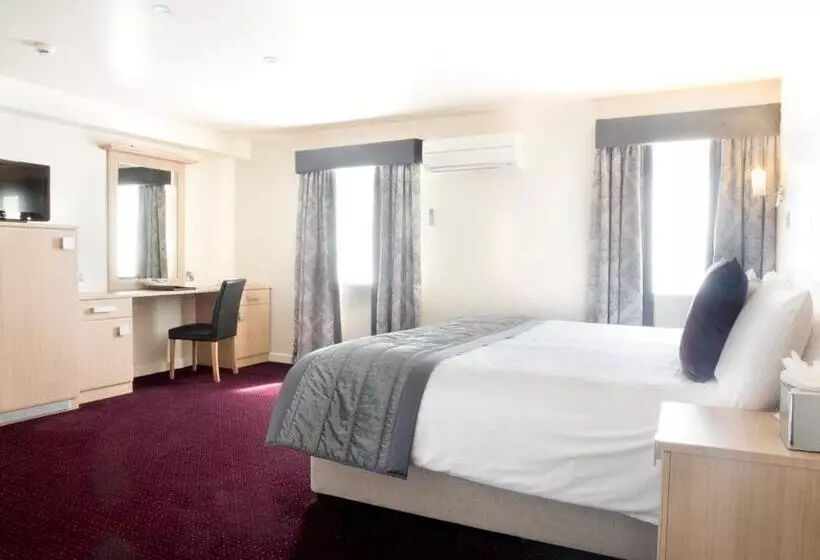 Cambridge Hotel Waterfront