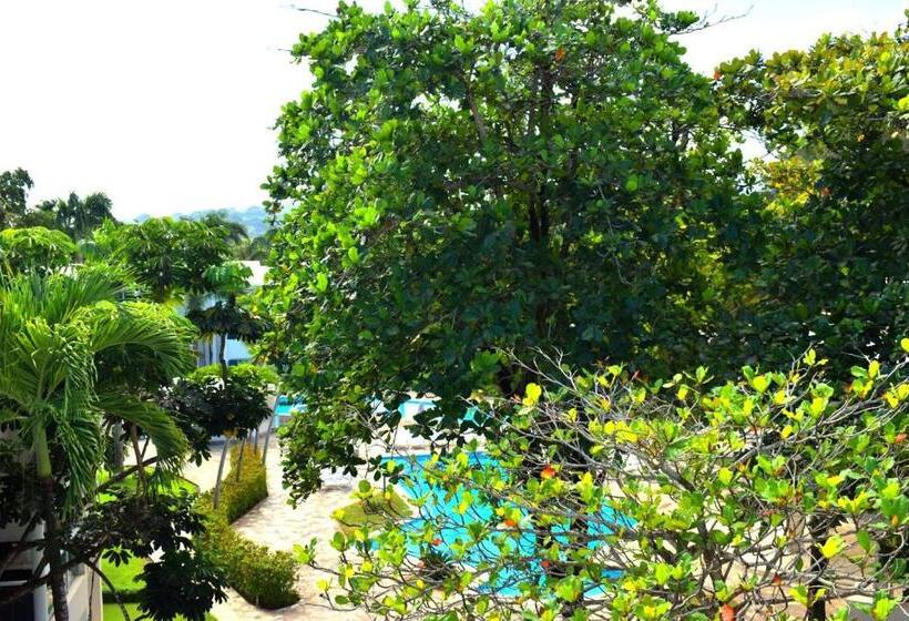 אתר נופש Tropical Casa Laguna