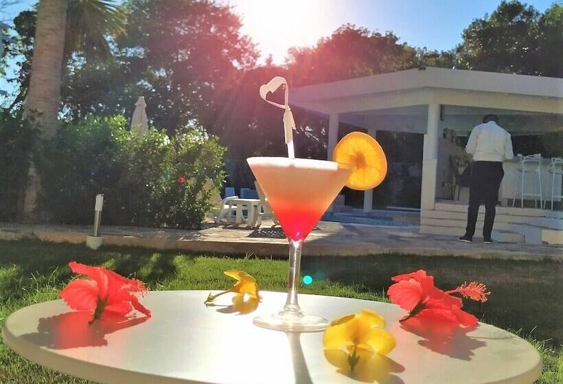 אתר נופש Tropical Casa Laguna