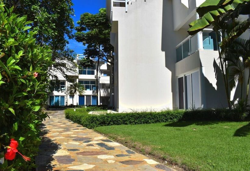 אתר נופש Tropical Casa Laguna