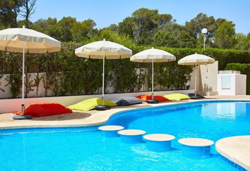 Universal Apartamentos Laguna Garden