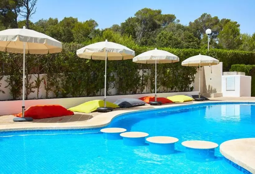 Universal Apartamentos Laguna Garden