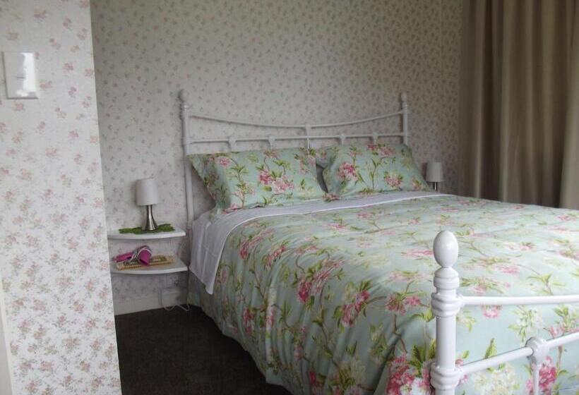 هاستل Kumara Historic Cottages