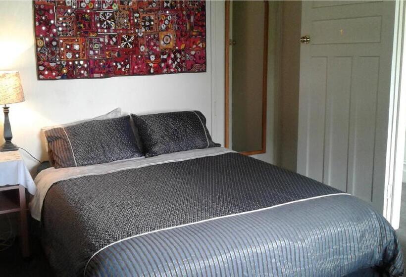 هاستل Kumara Historic Cottages