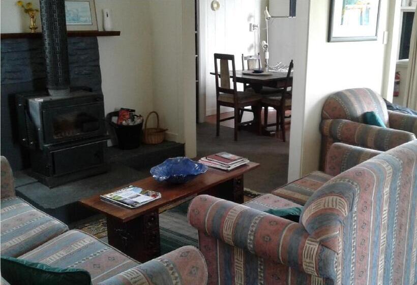 هاستل Kumara Historic Cottages