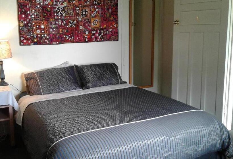 هاستل Kumara Historic Cottages