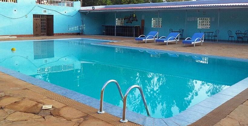 تختخواب و صبحانه Le Voyage Resort