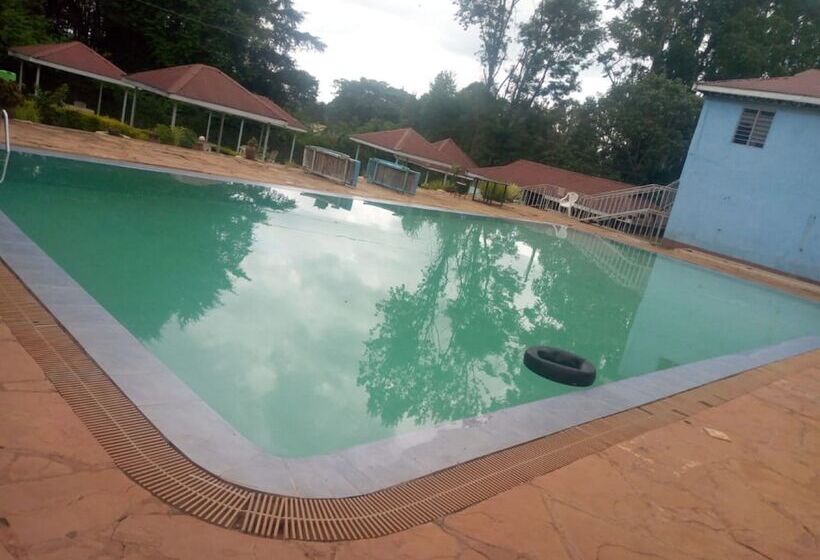 تختخواب و صبحانه Le Voyage Resort