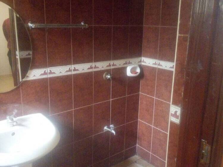 تختخواب و صبحانه Le Voyage Resort