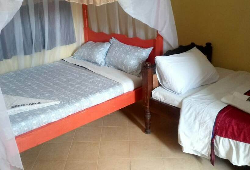 تختخواب و صبحانه Meris Lodge