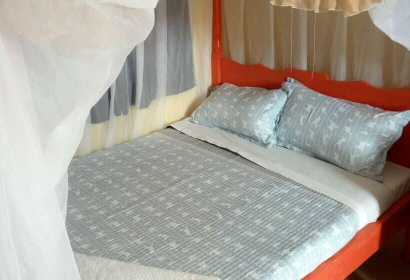 تختخواب و صبحانه Meris Lodge