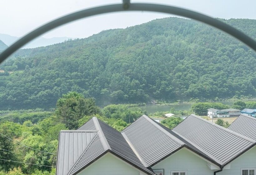 Hongcheon On The Hill Pension