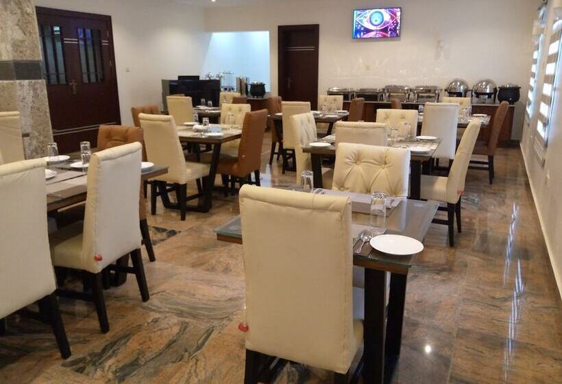 هتل Blossom Height Unique