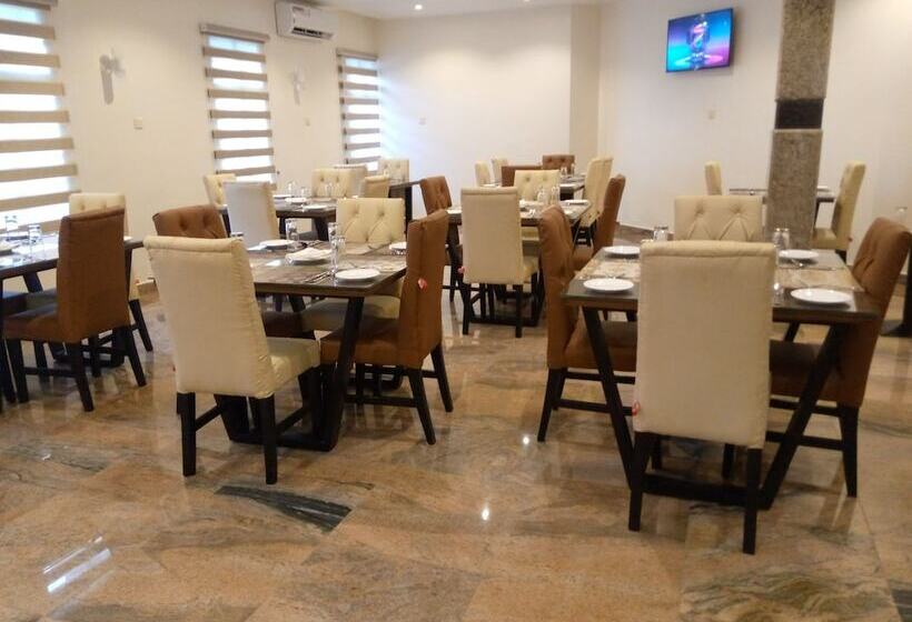 هتل Blossom Height Unique