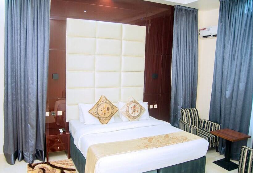 هتل Blossom Height Unique