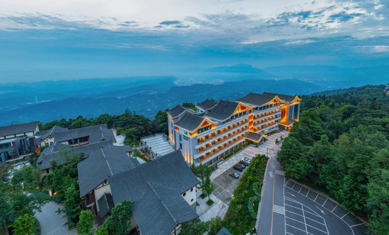 Hotel Holiday Inn Resort Mengding Mountain By Ihg