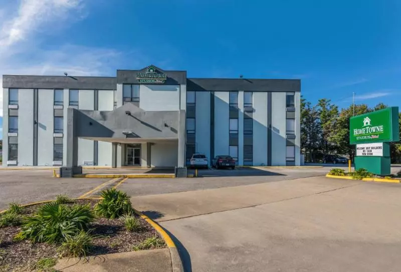 ホテル Hometowne Studios By Red Roof Newport News – Hampton West