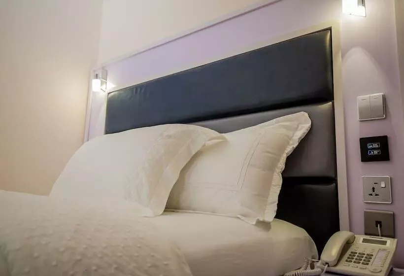 هتل Medallion Hospitality