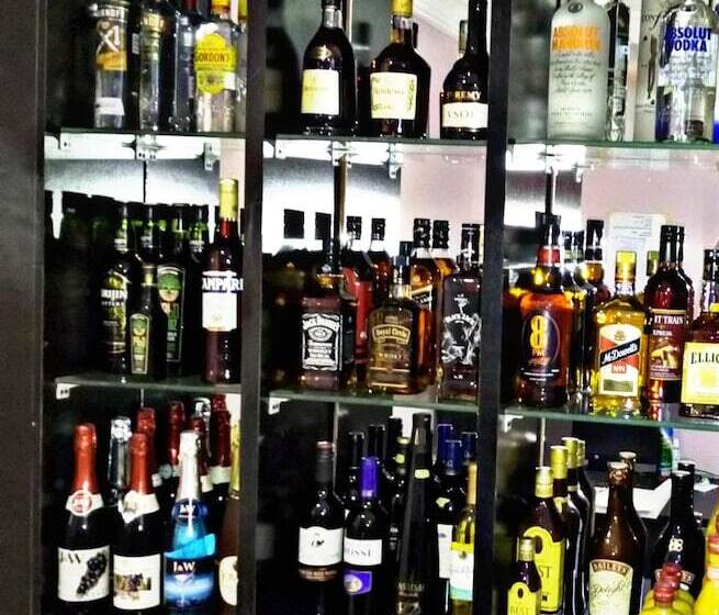 هتل Quztan Suites Ibadan