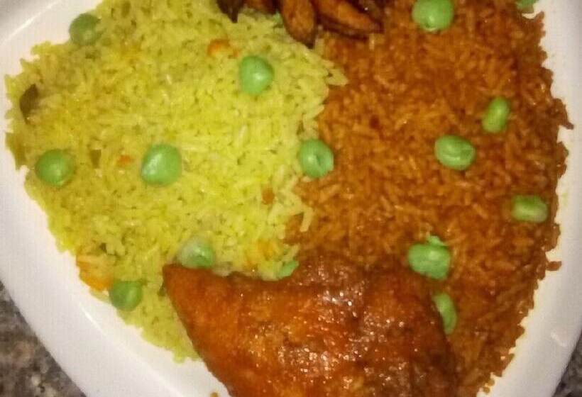 هتل Quztan Suites Ibadan