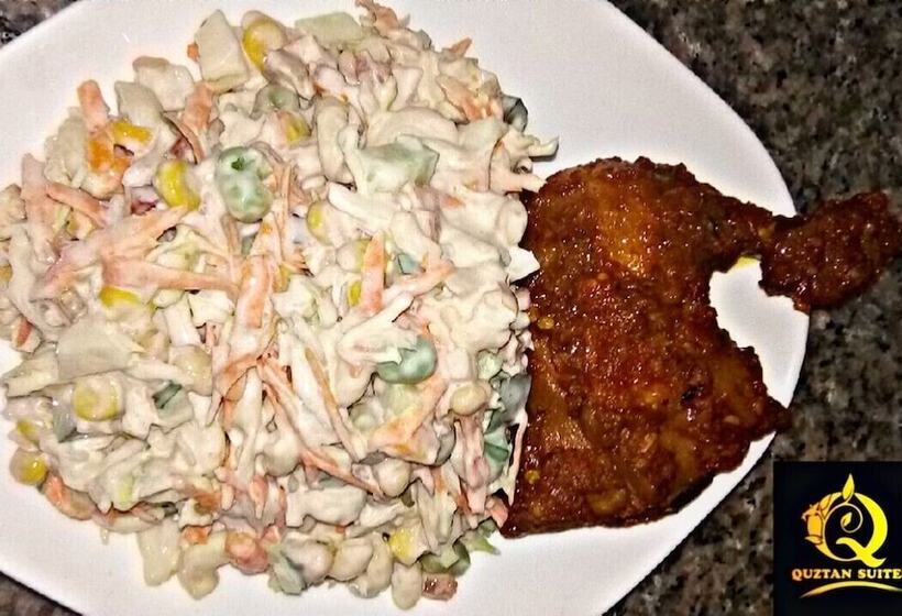 هتل Quztan Suites Ibadan