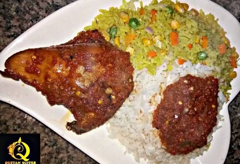 هتل Quztan Suites Ibadan