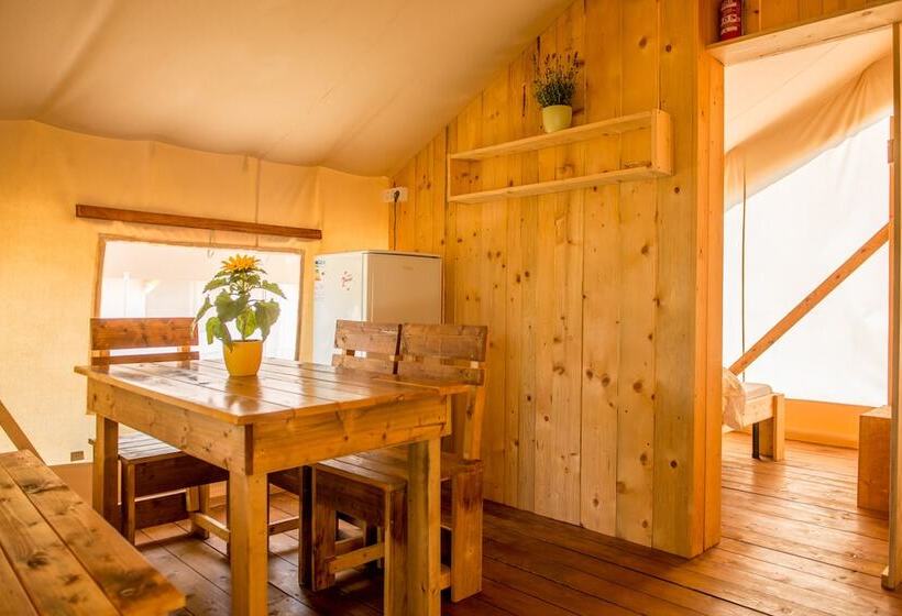 בית מלון כפרי Sunflower Camping