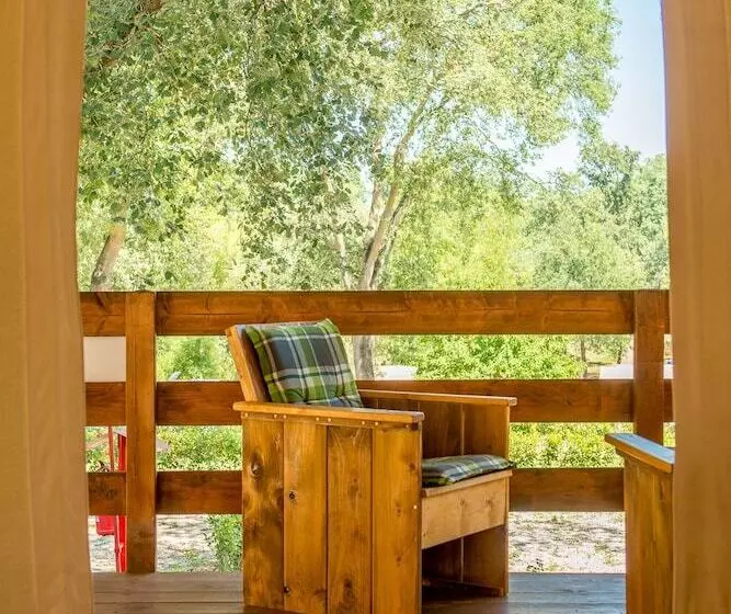 ホテル Sunflower Camping