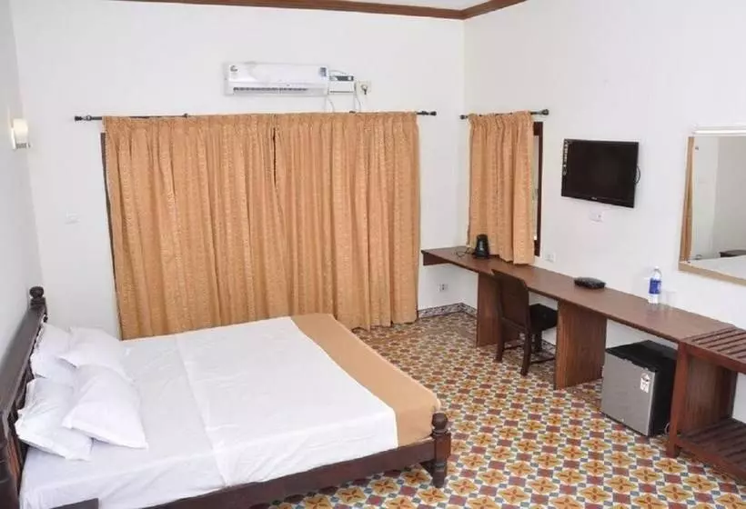 Hotelli Thappa Gardens Resort