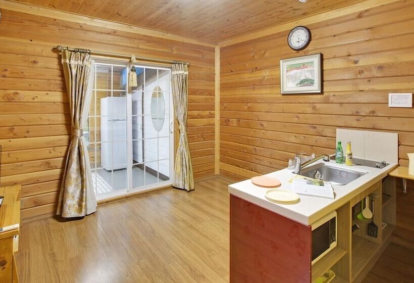 Hwacheon Parprika Yellow Pension