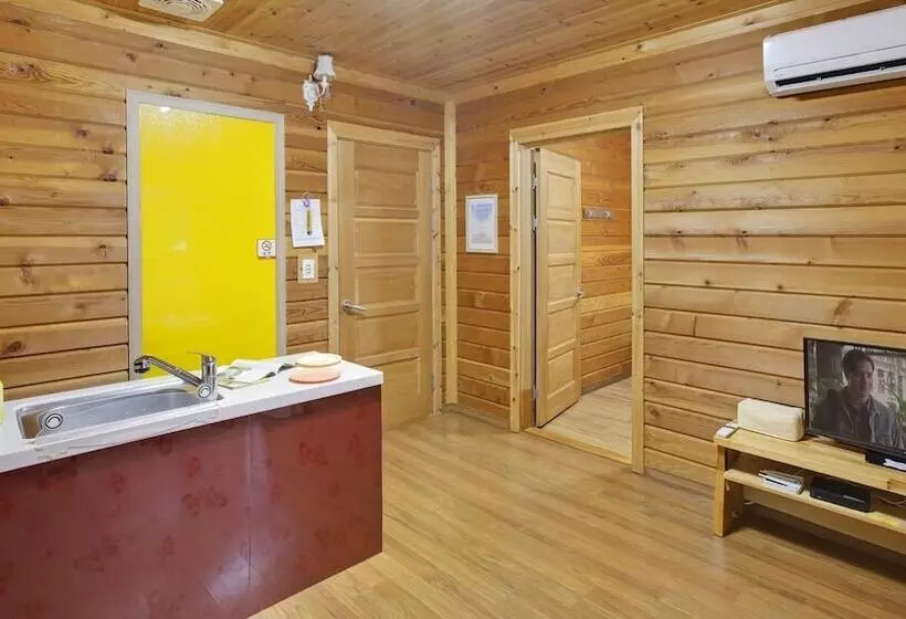 Hwacheon Parprika Yellow Pension