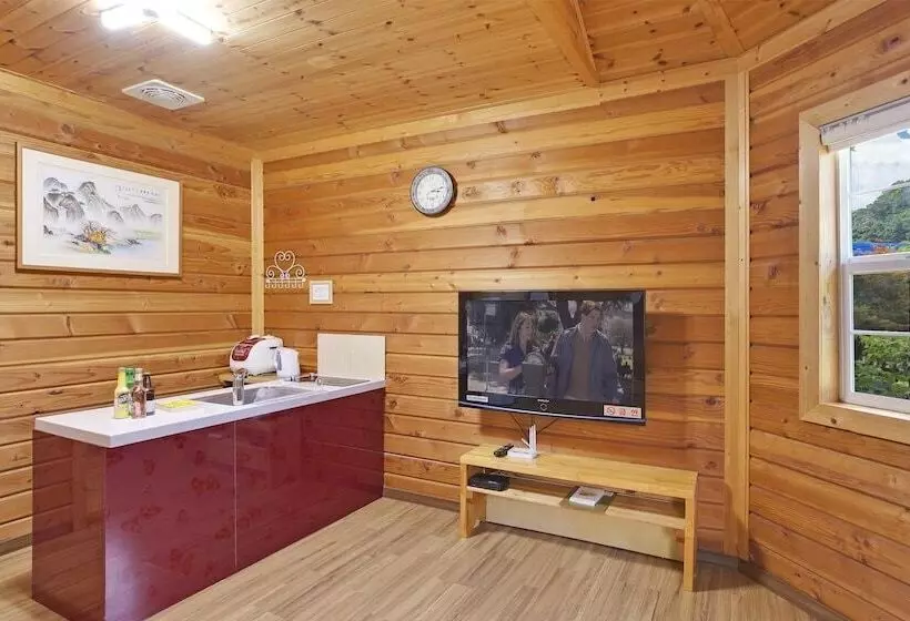 Hwacheon Parprika Yellow Pension