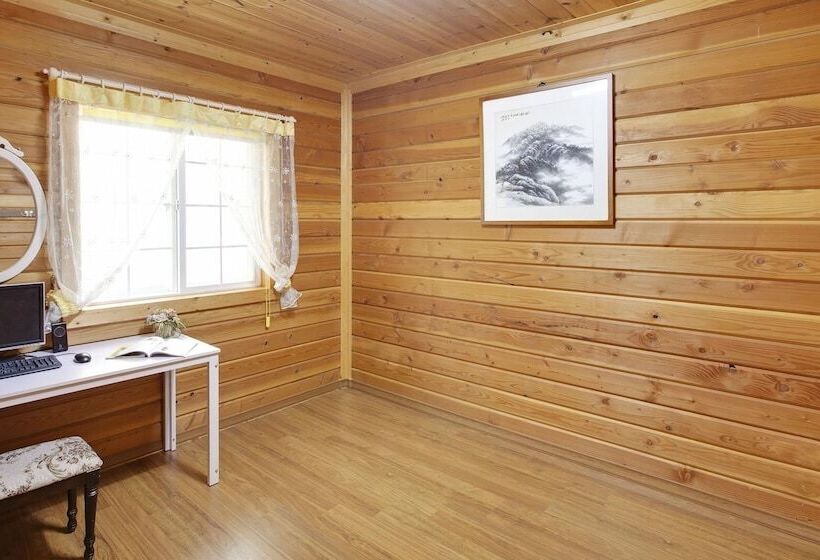 Hwacheon Parprika Yellow Pension