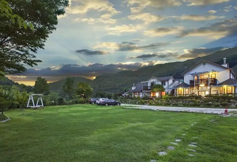 Hwacheon Parprika Yellow Pension