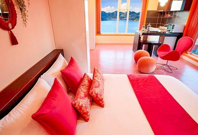 Namhae Elnido Pension