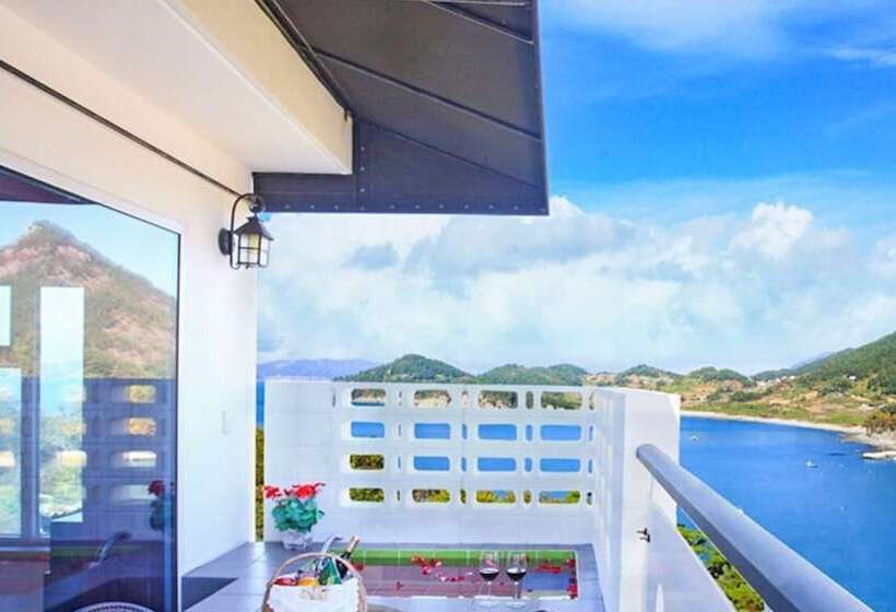 Namhae Elnido Pension