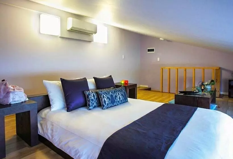 Namhae Elnido Pension