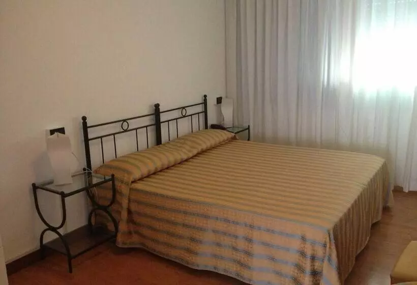 پانسیون Guesthouse Alloggi Agli Artisti